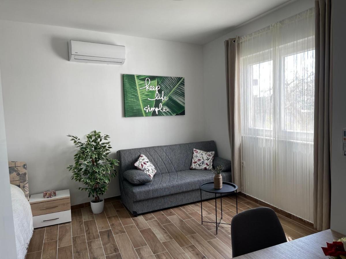 Apartman Solin 2, Parking Exterior foto