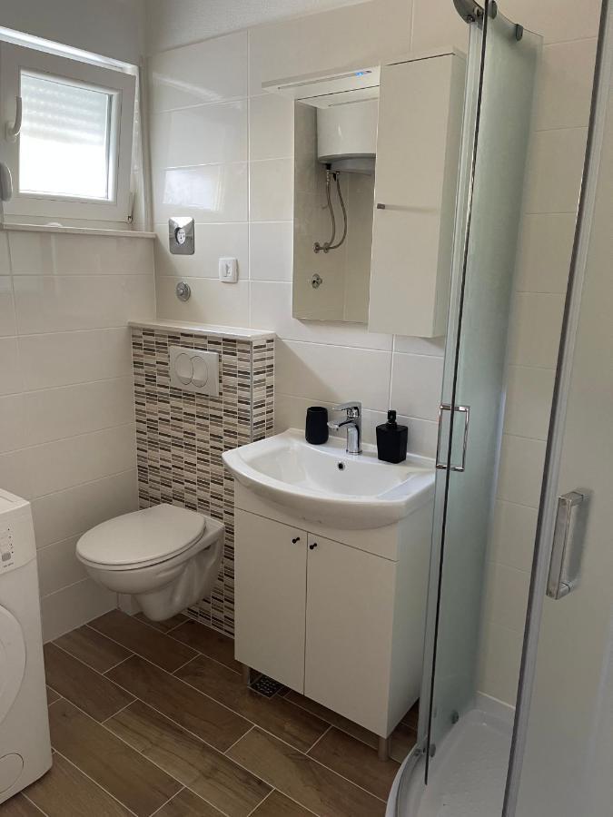 Apartman Solin 2, Parking Exterior foto